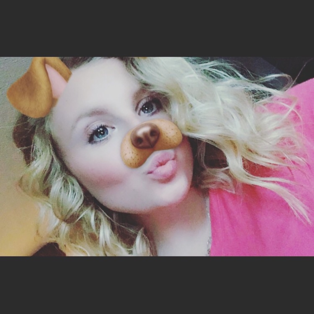 Meet your Posher, Alyssa